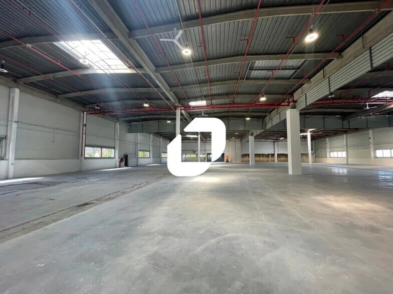 Industrial in Rosny-sous-Bois for lease - Interior Photo - Image 3 of 6