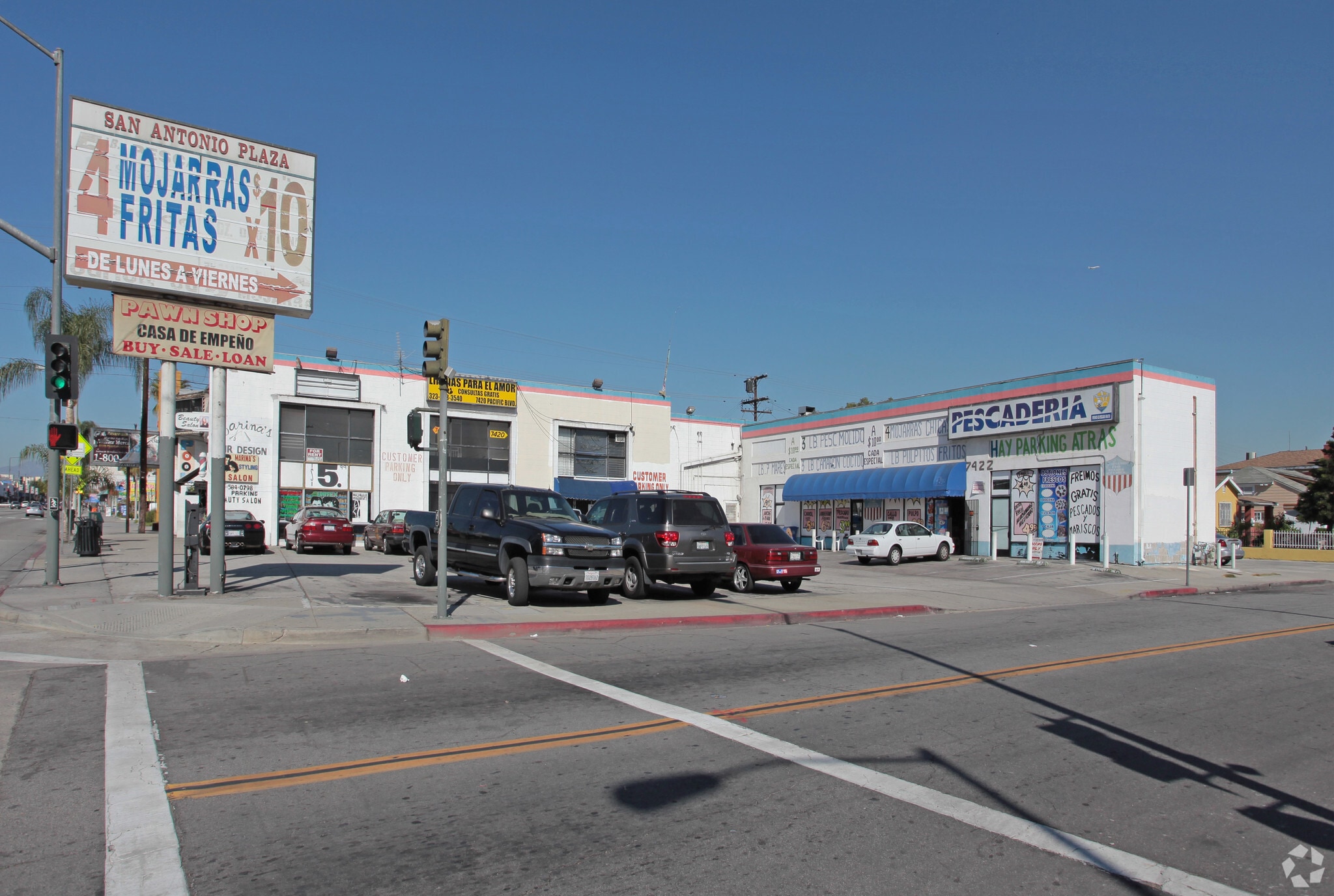 7412-7422 Pacific Blvd, Huntington Park, CA for lease Primary Photo- Image 1 of 5