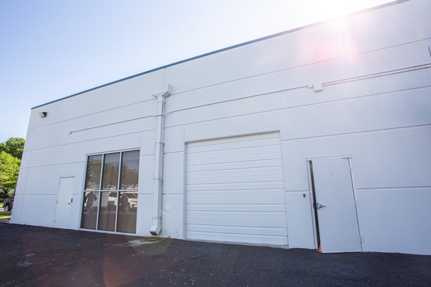 100 Technology Park, Lake Mary, FL for lease - Building Photo - Image 2 of 11