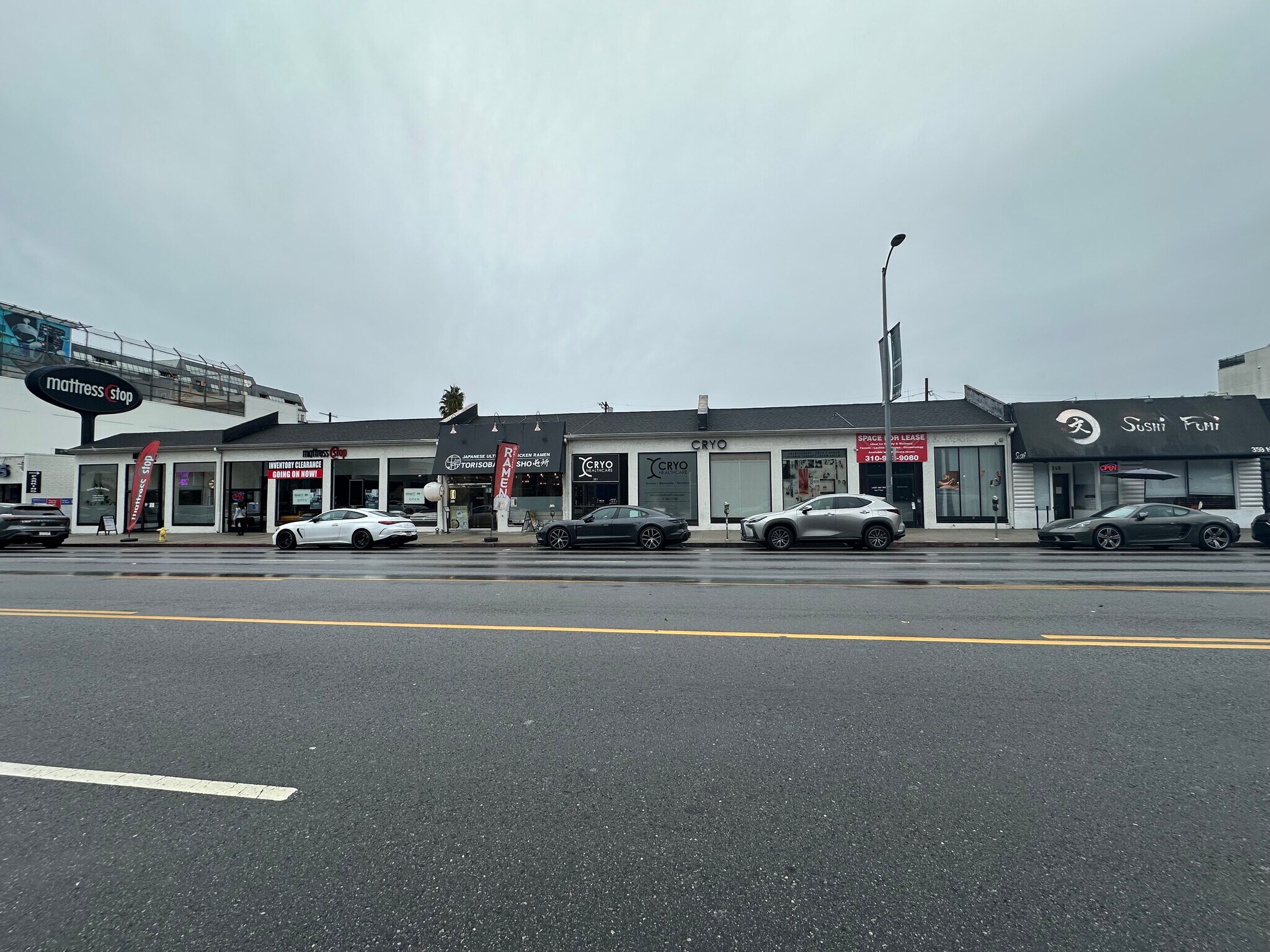 337-355 N La Cienega Blvd, Los Angeles, CA for lease Primary Photo- Image 1 of 18