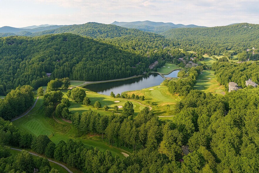 429 Tahoe ln, Sky Valley, GA à vendre - Autre - Image 1 de 5