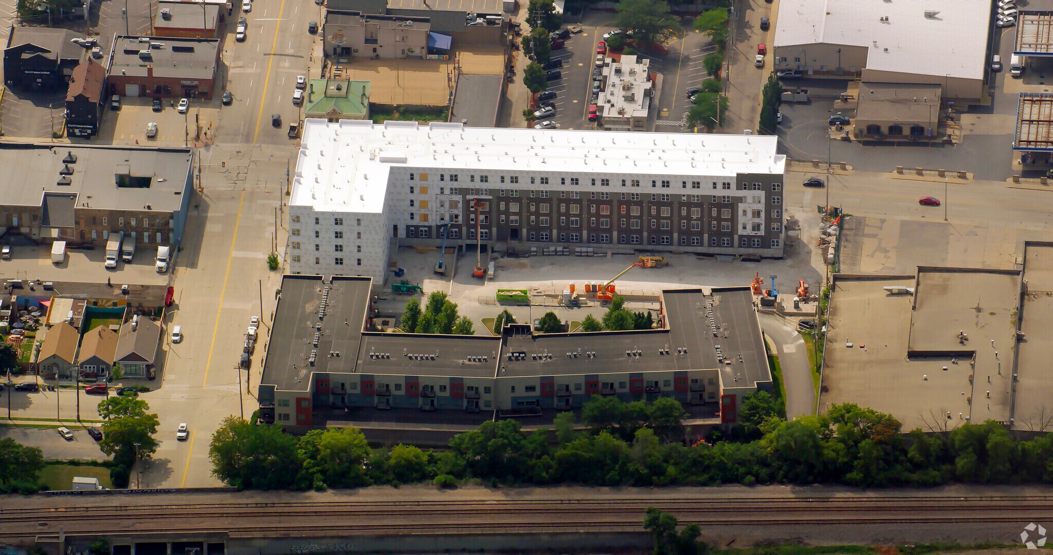 100 E National Ave, Milwaukee, WI à louer Photo principale- Image 1 de 2