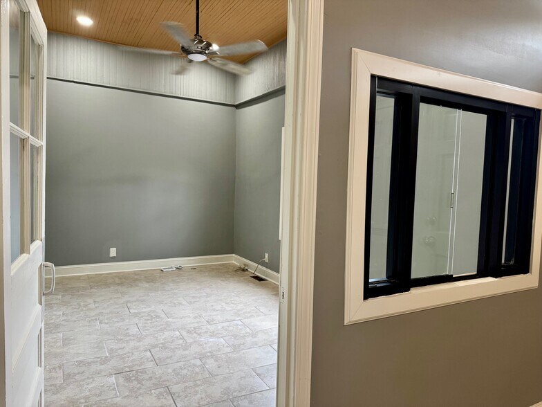 115 Vista Cir, Macon-Bibb, GA à vendre - Photo du bâtiment - Image 3 de 13