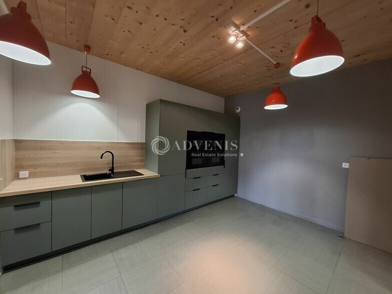 Office in Maxéville for lease - Interior Photo - Image 3 of 6