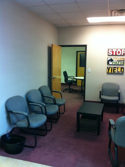 305 5th St, Huntington, WV à vendre - Photo du bâtiment - Image 2 de 31