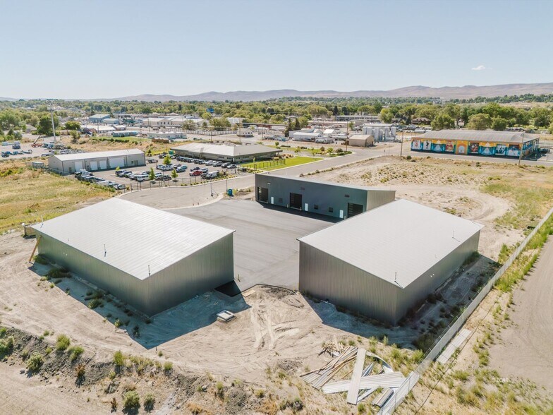 177 Walters Ct, Elko, NV à louer - Photo du bâtiment - Image 2 de 11