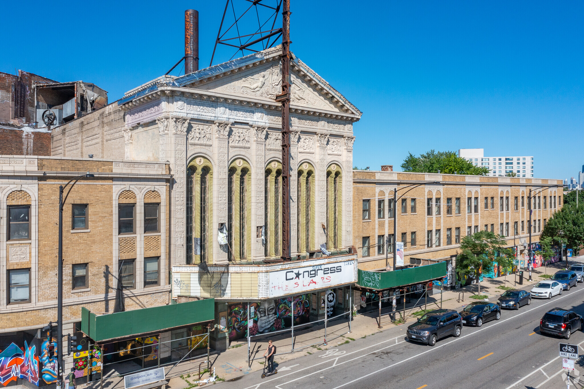 2117-2139 N Milwaukee Ave, Chicago, IL à vendre Photo du bâtiment- Image 1 de 1