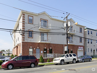 More details for 210-212 Trumbull St, Elizabeth, NJ - Multifamily for Sale