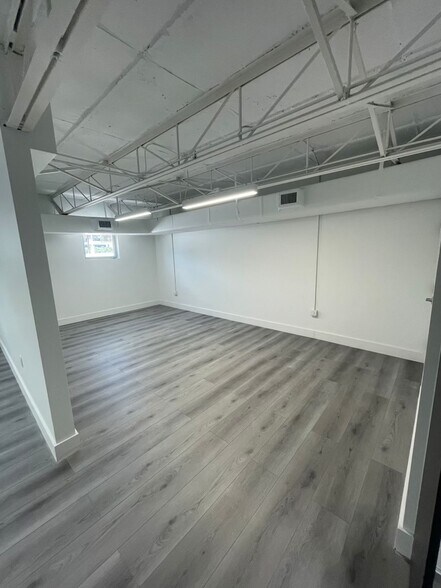 777 NE 125th St, North Miami, FL à louer - Photo du bâtiment - Image 2 de 9