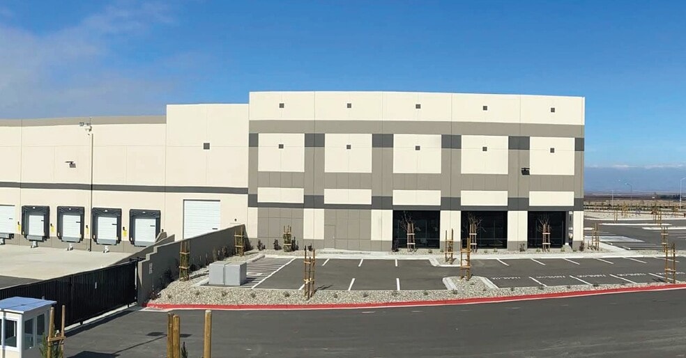 5205 S Wheeler Ridge Rd, Tejon Ranch, CA for lease - Building Photo - Image 3 of 5