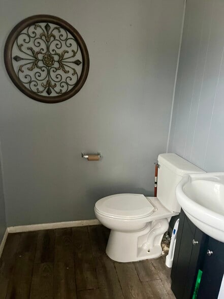 N5106 WI-35, Onalaska, WI for lease - Building Photo - Image 3 of 12