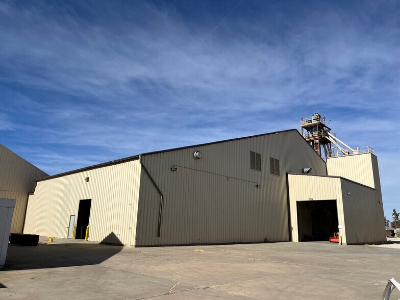 403 S Monroe St, New Deal, TX à vendre - Photo du bâtiment - Image 3 de 9