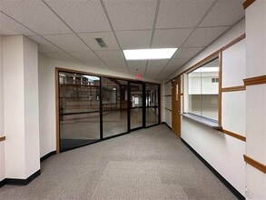 1700 S 1st Ave, Iowa City, IA for lease Interior Photo- Image 1 of 10