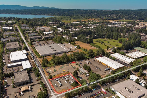 18459 NE 76th St, Redmond, WA à vendre - Photo du bâtiment - Image 2 de 6