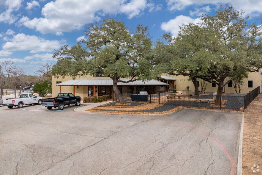 17114 Classen Rd, San Antonio, TX à louer - Photo du bâtiment - Image 3 de 4