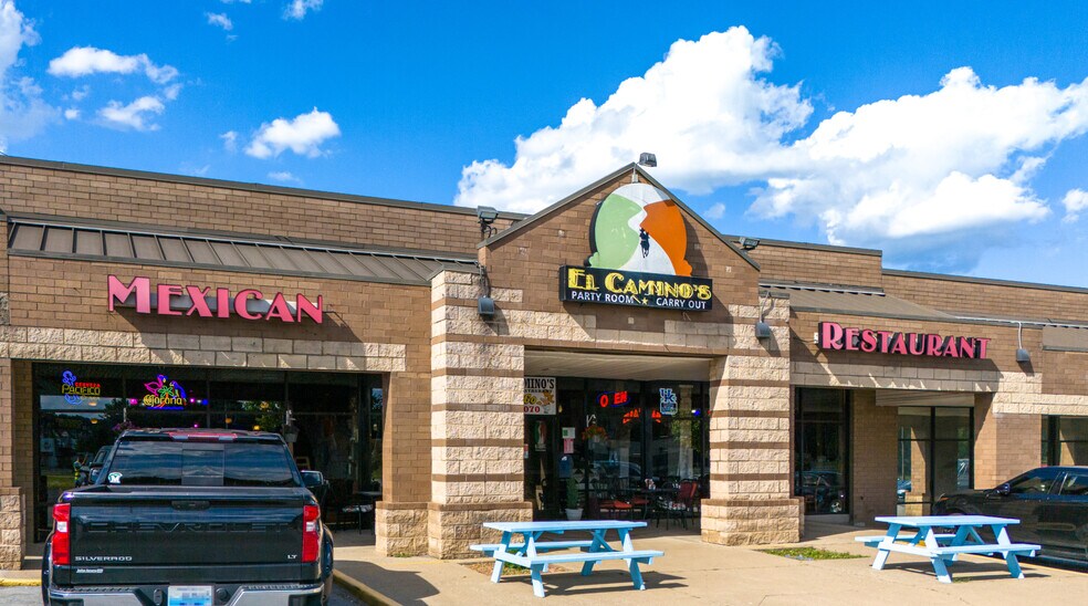 137-205 E Lincoln Trail Blvd, Radcliff, KY à louer - Photo du bâtiment - Image 3 de 21