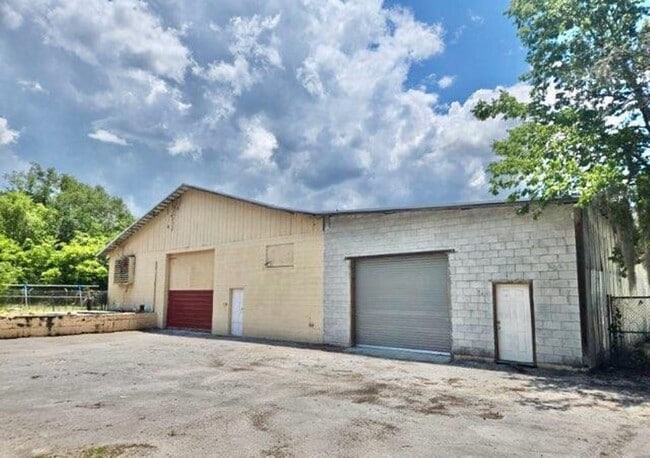 More details for 405 Pine St, Palatka, FL - Flex for Lease
