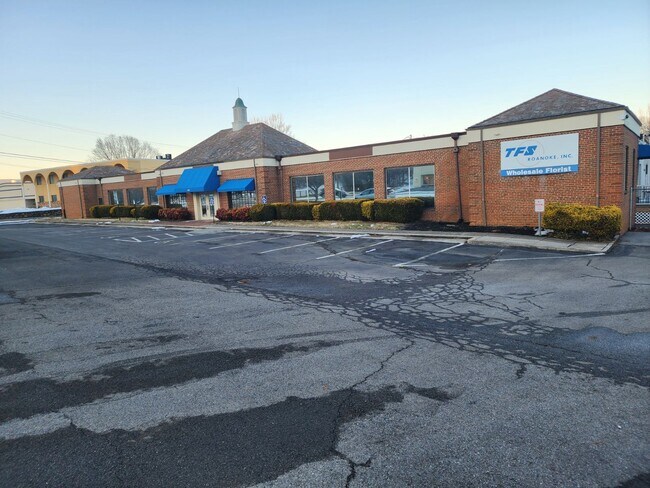 More details for 3441 Brandon Ave, Roanoke, VA - Industrial for Lease