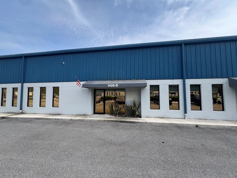1426 Skees Rd, West Palm Beach, FL for lease - Interior Photo - Image 2 of 9