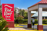 Red Roof Inn and Suites Statesboro - Motel