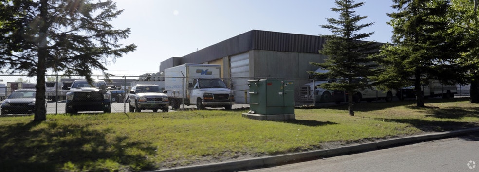 7730 46th St SE, Calgary, AB for sale - Building Photo - Image 2 of 4