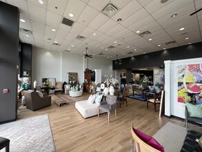 2905 SE Walton Blvd, Bentonville, AR for lease Interior Photo- Image 2 of 7