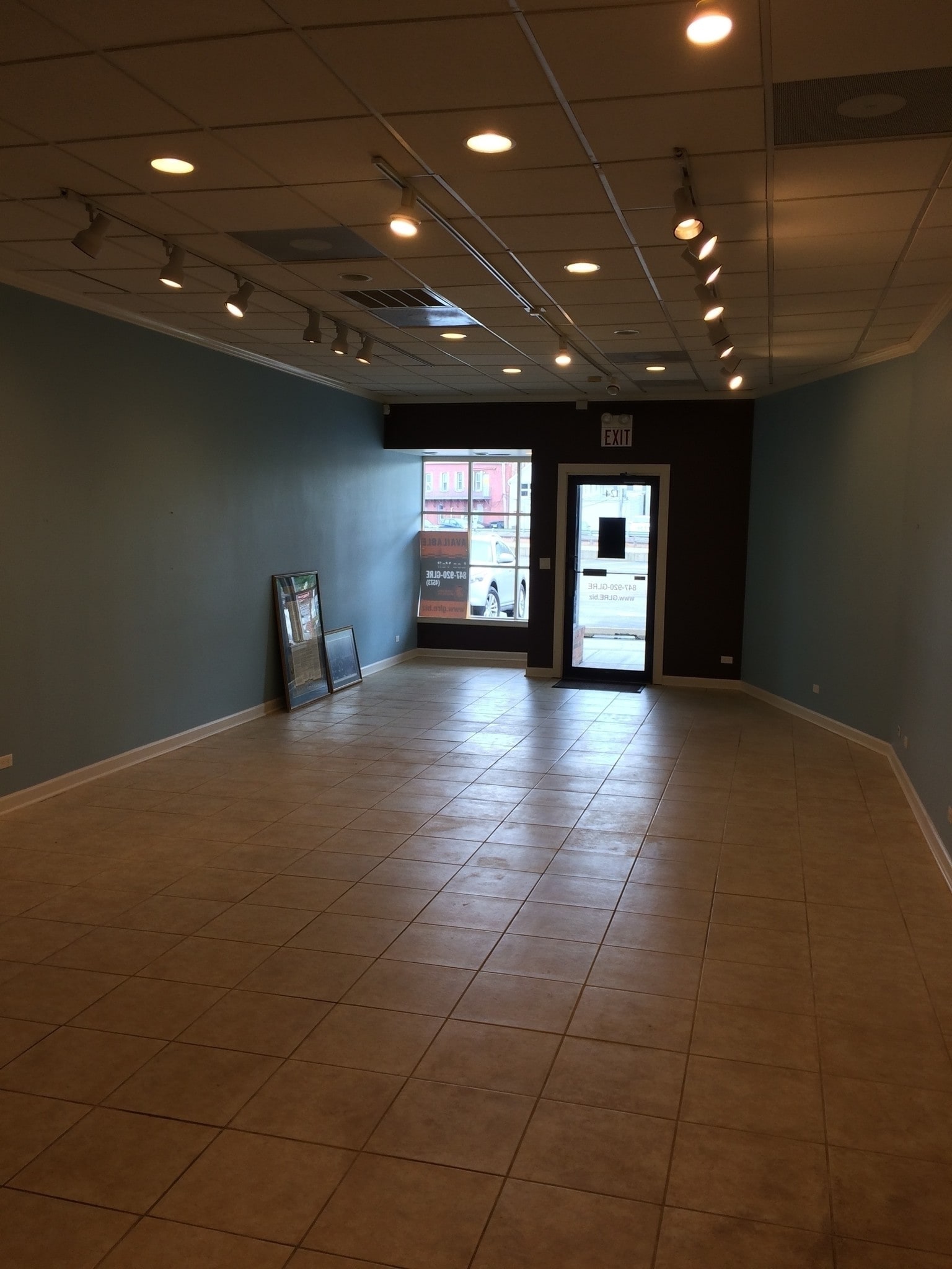 100-130 Barrington Commons Ct, Barrington, IL for lease Building Photo- Image 1 of 18