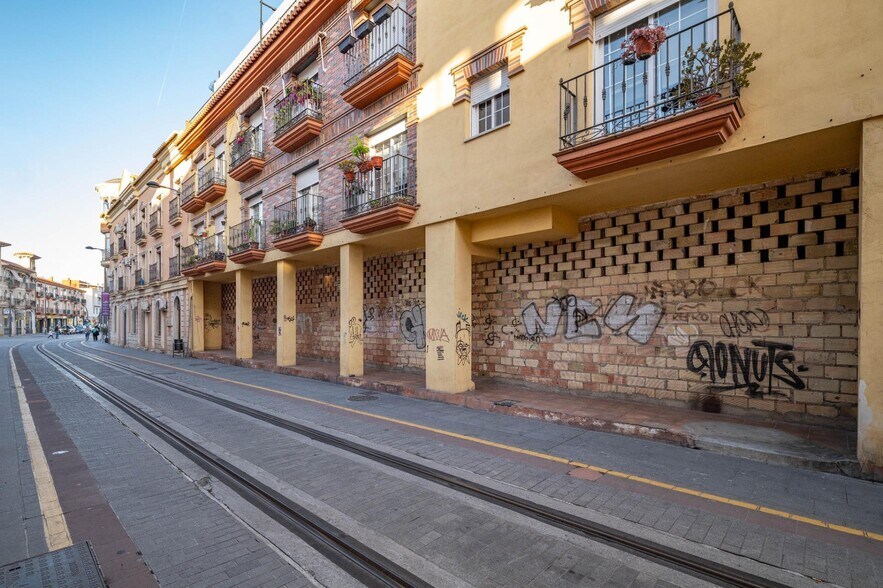 Calle Colón, 9, Armilla, Granada à vendre - Photo du bâtiment - Image 2 de 20