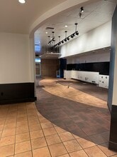 2305-2575 NW Kings Blvd, Corvallis, OR for lease Interior Photo- Image 2 of 4