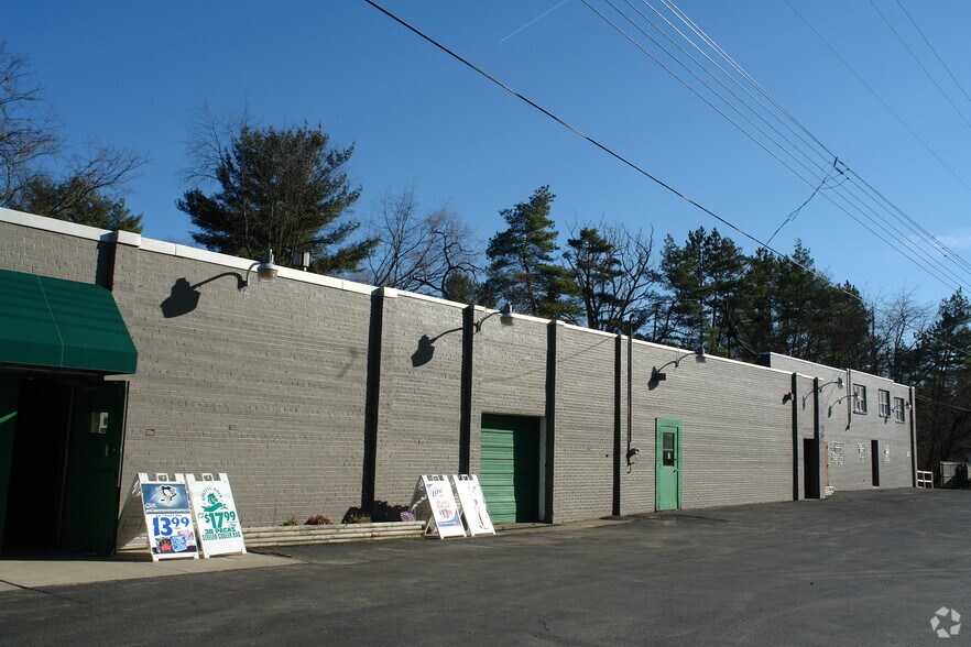 2600-2604 Golden Mile Hwy, Plum, PA à louer - Photo du bâtiment - Image 2 de 11