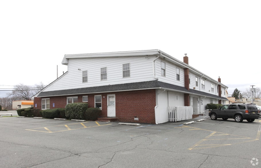 984 US Highway 9, Parlin, NJ for sale - Building Photo - Image 2 of 4