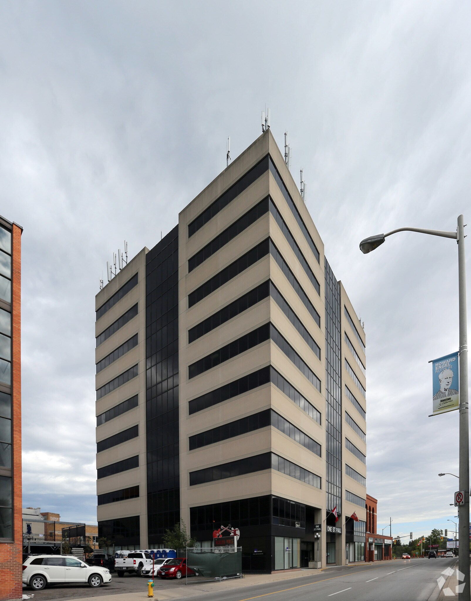 1 St Paul St, St Catharines, ON à vendre Photo principale- Image 1 de 1