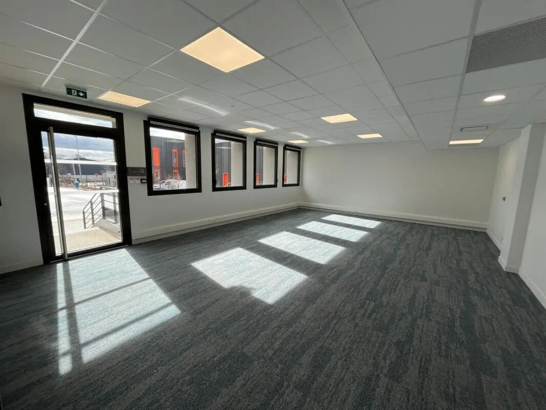 14-22 Avenue Barthélémy Thimonnier, Caluire-et-Cuire à louer Photo du bâtiment- Image 1 de 21