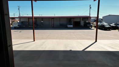 941 US-183 Hwy, Liberty Hill, TX for lease Interior Photo- Image 2 of 5