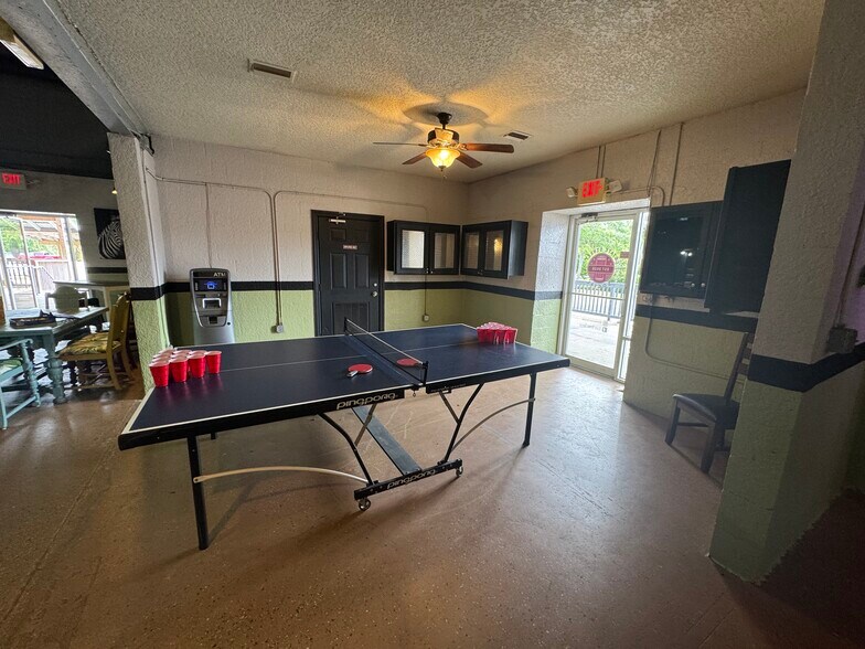 800 N State St, Bunnell, FL à vendre - Photo du bâtiment - Image 2 de 34