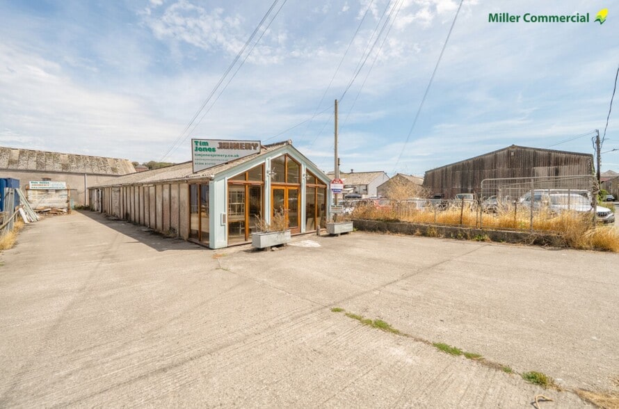 2 Trevanson St, Wadebridge for sale - Building Photo - Image 2 of 10