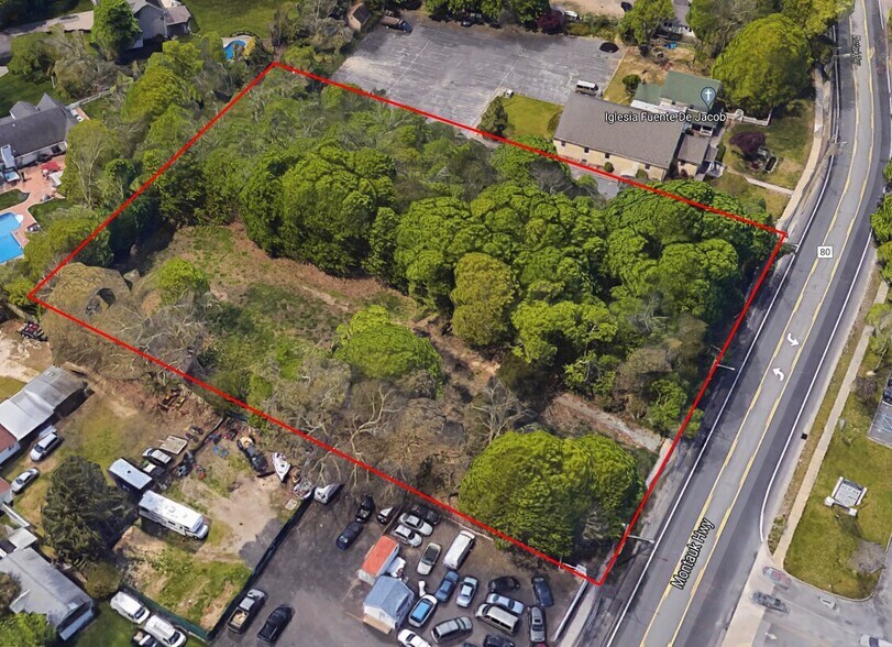 210 Montauk Hwy, Moriches, NY à vendre - Aérien - Image 3 de 16