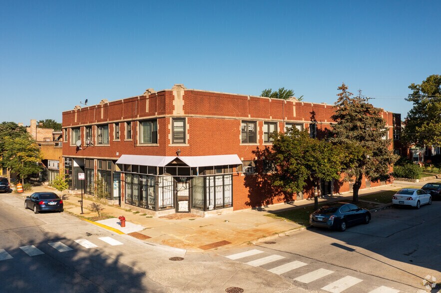 7450 S Luella Ave, Chicago, IL à louer - Photo du bâtiment - Image 1 de 9