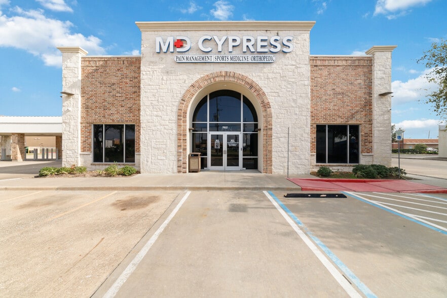7012 Barker Cypress Rd, Cypress, TX à vendre - Photo du bâtiment - Image 3 de 36