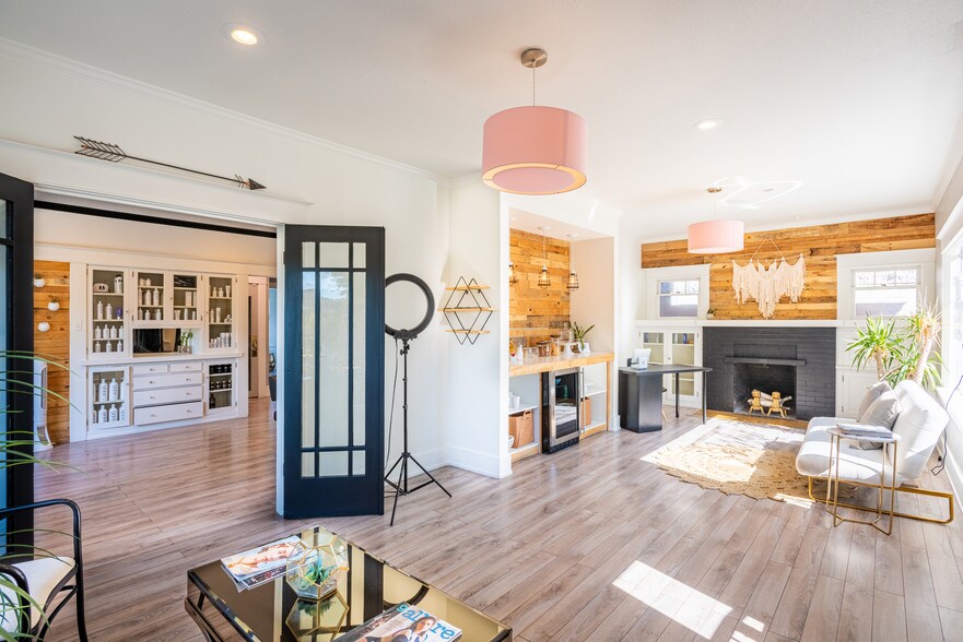 231 Flint St, Reno, NV for sale - Interior Photo - Image 2 of 9