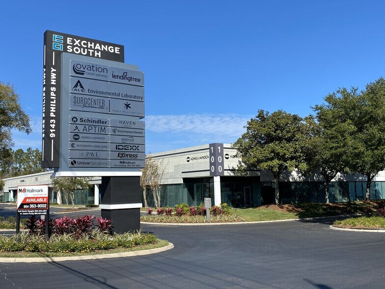 9143 Philips Hwy, Jacksonville, FL à louer - Photo du bâtiment - Image 3 de 12