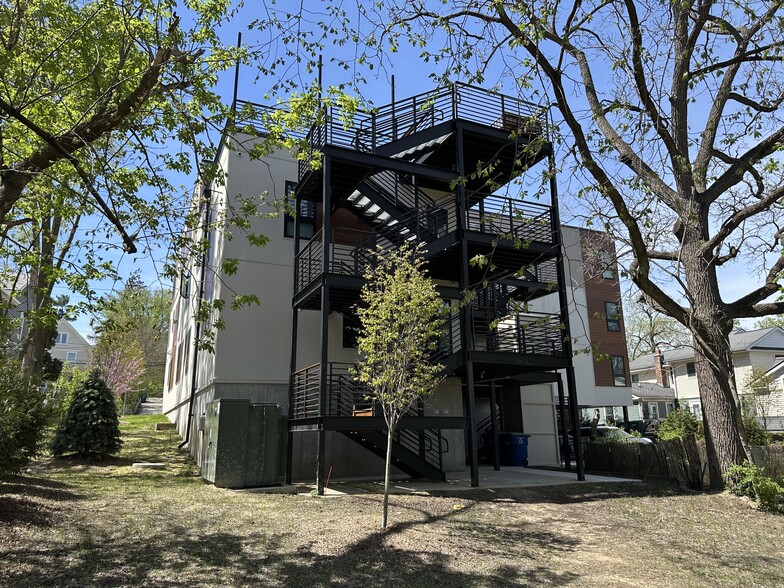 911 South Main Street, Ann Arbor, MI for sale - Building Photo - Image 2 of 10