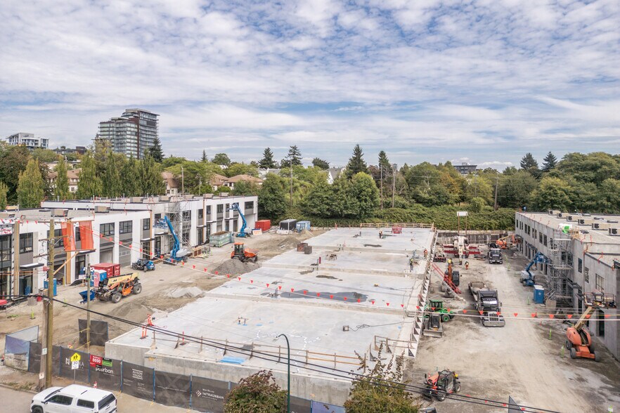 8690 Barnard St, Vancouver, BC à vendre - Photo de construction - Image 2 de 3