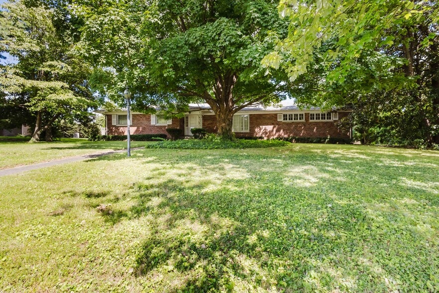3025 Breckenwood Dr, Lexington, KY for sale - Building Photo - Image 2 of 67