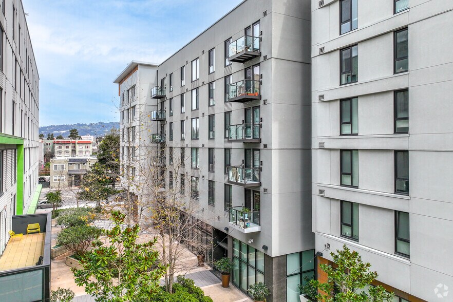 540 39th St, Oakland, CA à louer - Photo du bâtiment - Image 3 de 56