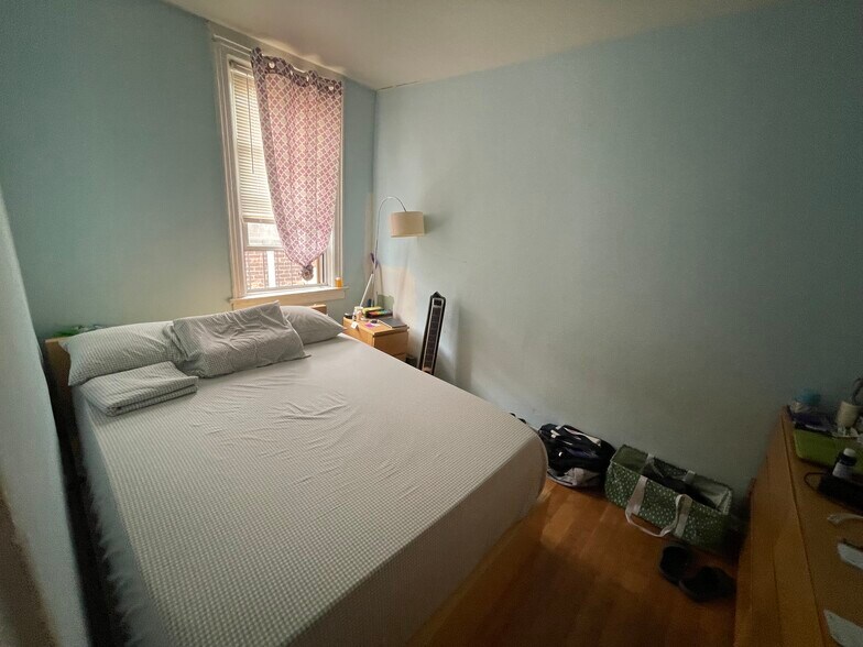 4465 Byron Ave, Bronx, NY à vendre - Photo du bâtiment - Image 3 de 28