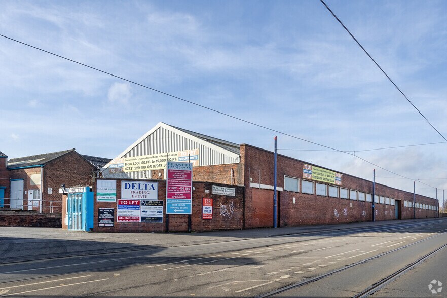 Units 4-7 Delta Trading Est, Bilston Rd, Wolverhampton à louer - Photo du bâtiment - Image 3 de 4