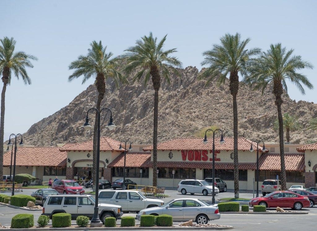 78267-78483 Highway 111, La Quinta, CA à louer Photo du bâtiment- Image 1 de 2