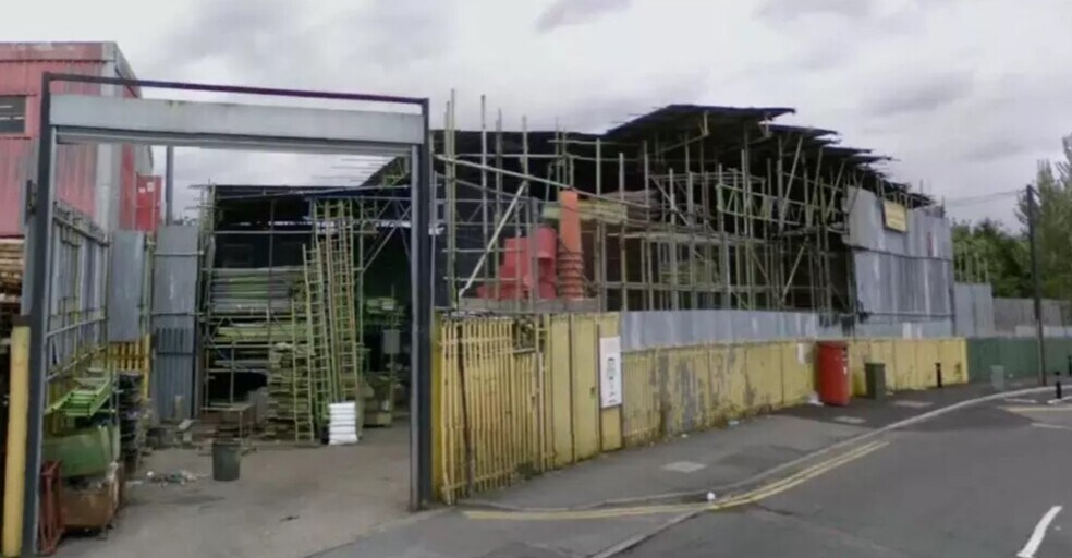 31-35 Hainault Business Park, Londres à vendre - Photo du bâtiment - Image 1 de 6