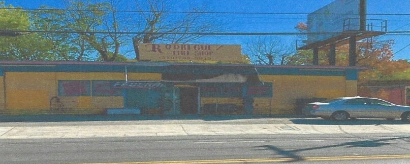 1918 Mccullough Ave, San Antonio, TX for sale - Building Photo - Image 1 of 1